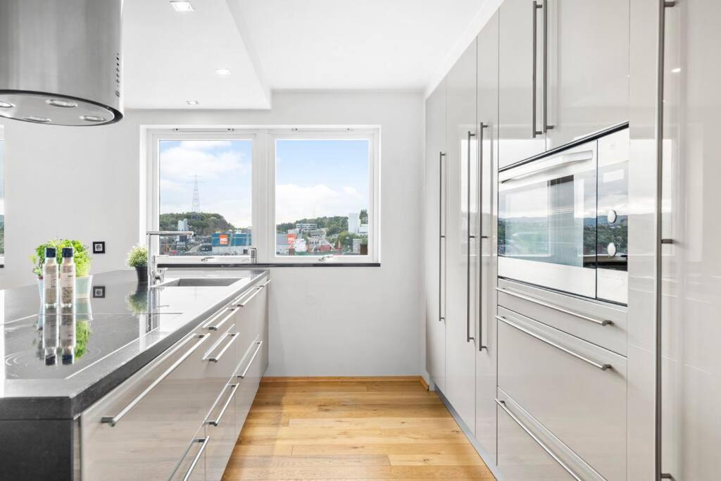 Appartement Penthouse Leilighet 200 Kvm Vakker Sjoutsikt. à Bergen Extérieur photo